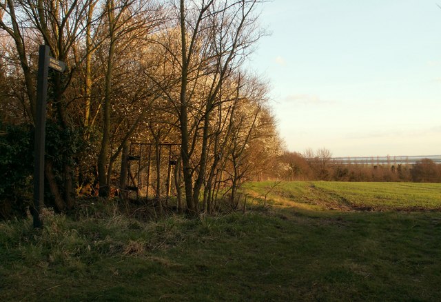 File:A public footpath by Great Wigborough church - geograph.org.uk - 710463.jpg