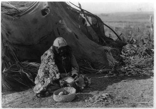 File:Achomawi basket-maker.jpg