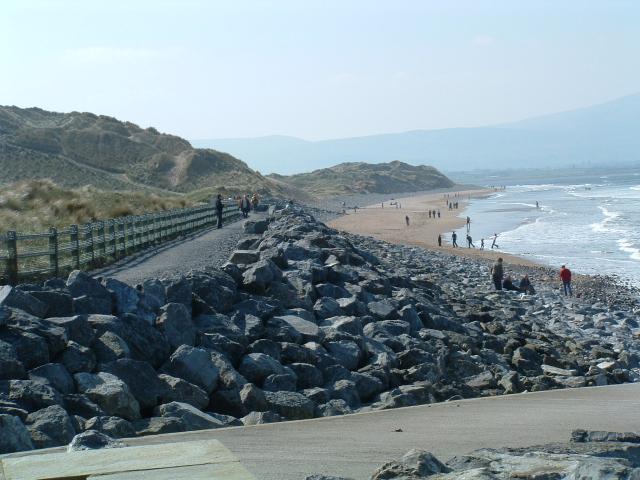 File:Beach at Strandhill - geograph.org.uk - 1885.jpg