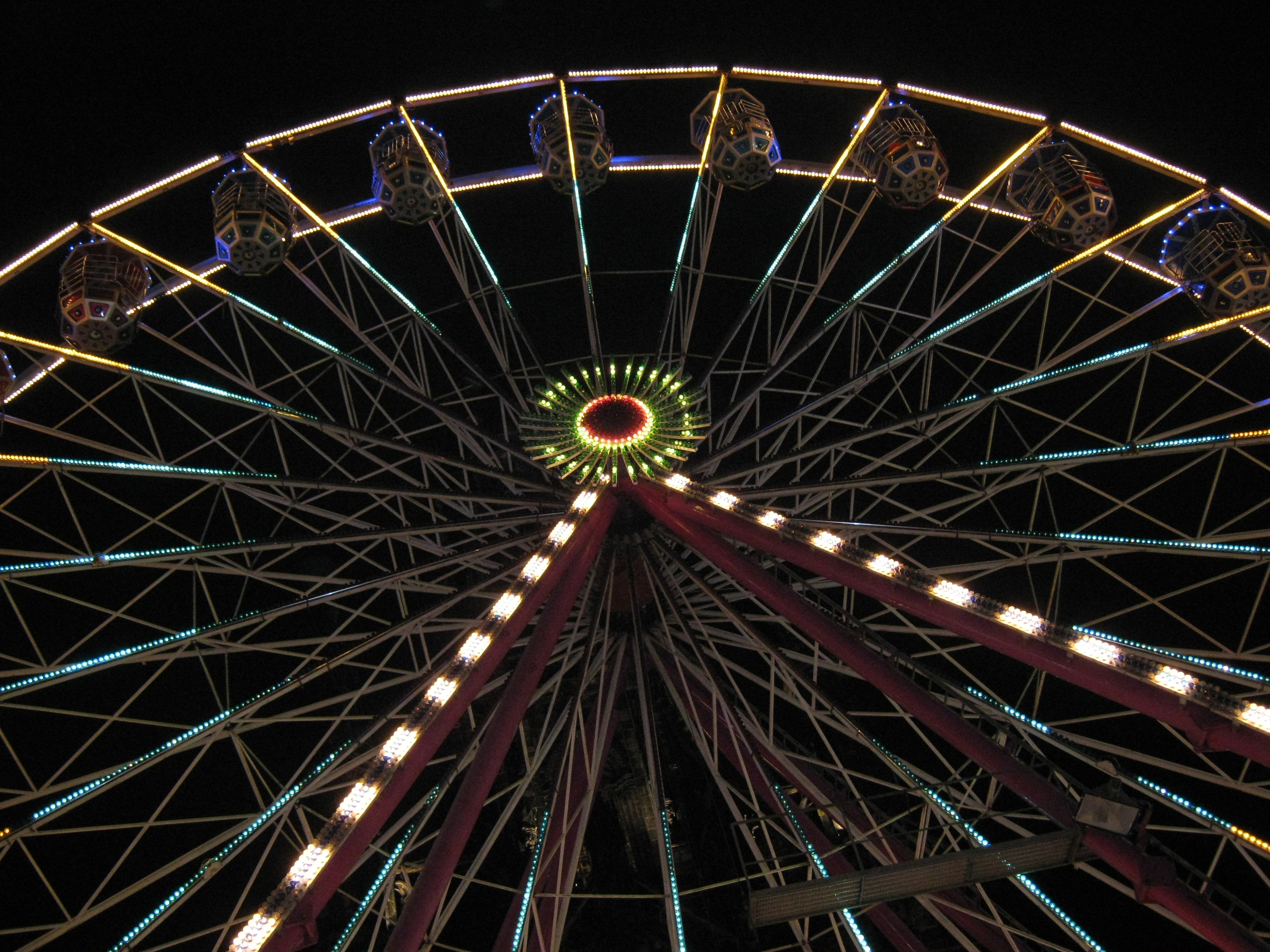 Колесо перевод. Ferris Wheel (1893). Big Wheel. Большое колесо игра. Giant Wheel Gondola.