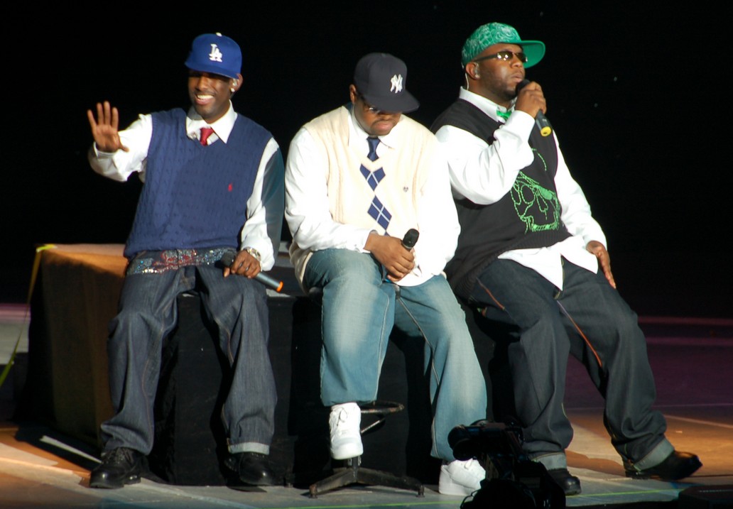 Boyz II Men at the Genting Highlands, Malaysia in 2007. Left to right: Shawn Stockman, Nathan Morris, and Wanya Morris.