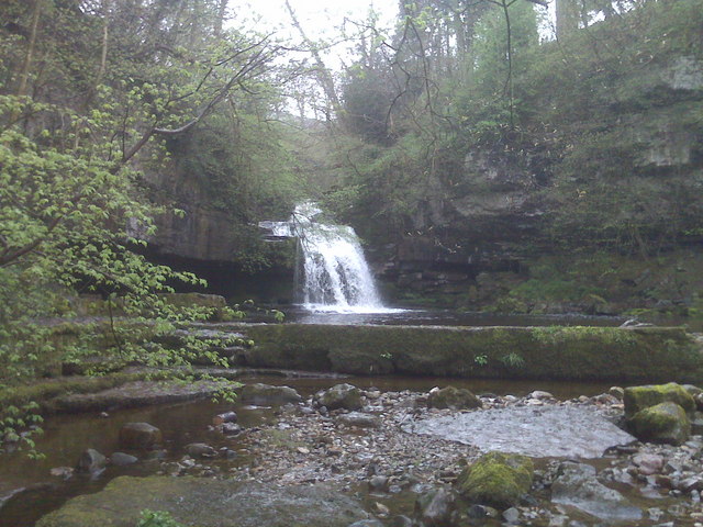 File:Cauldron Waterfall - geograph.org.uk - 1112969.jpg