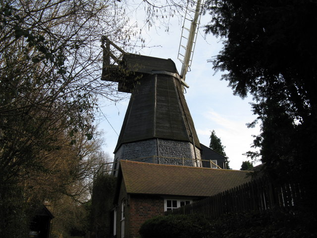 Converted Windmill - geograph.org.uk - 1186582