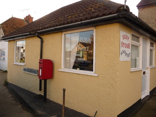 File:East Stour, postbox № SP8 63 - geograph.org.uk - 2134018.jpg