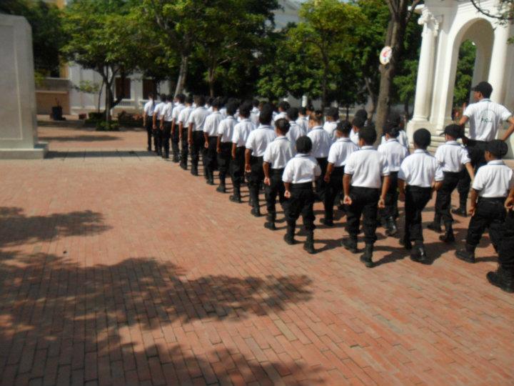 File:Grupo De La Policia Civica Juvenil.jpg