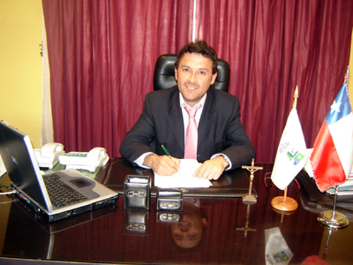 File:Marcelo Cabrera Martínez, alcalde de Pichilemu.jpg