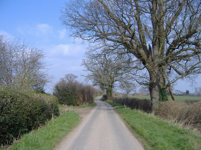 File:Minor road, between Millhalf and Woods Eaves - geograph.org.uk - 376455.jpg