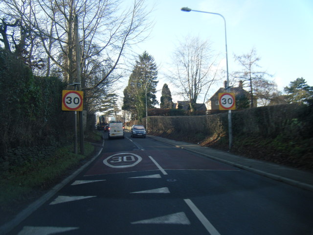 File:Mold Road - geograph.org.uk - 2762985.jpg