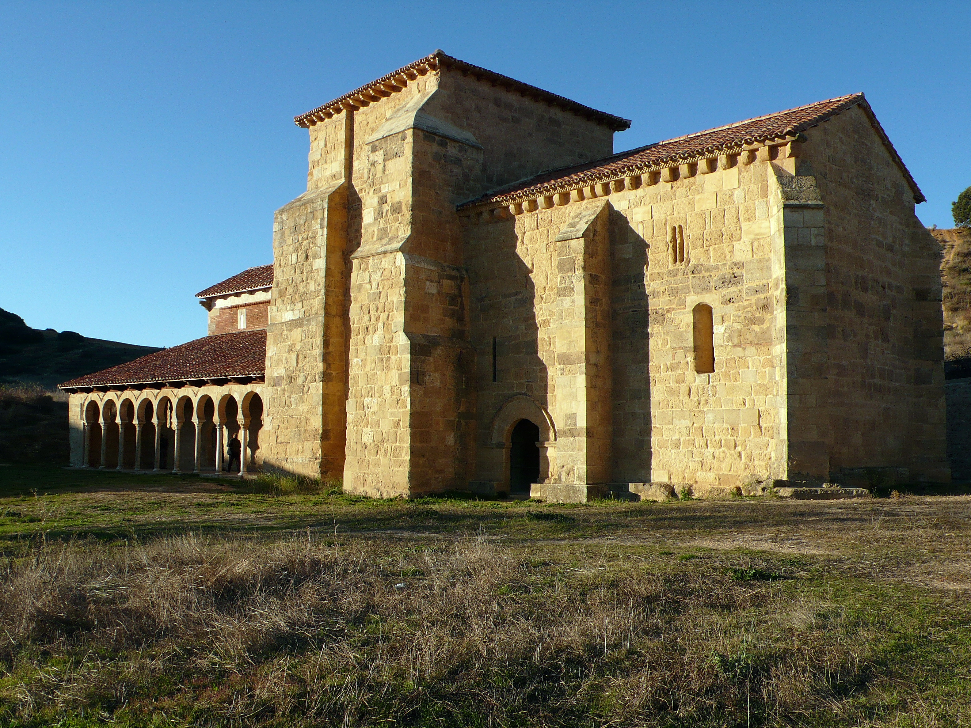 Monasterio De San Miguel De Escalada Wikipedia La - 