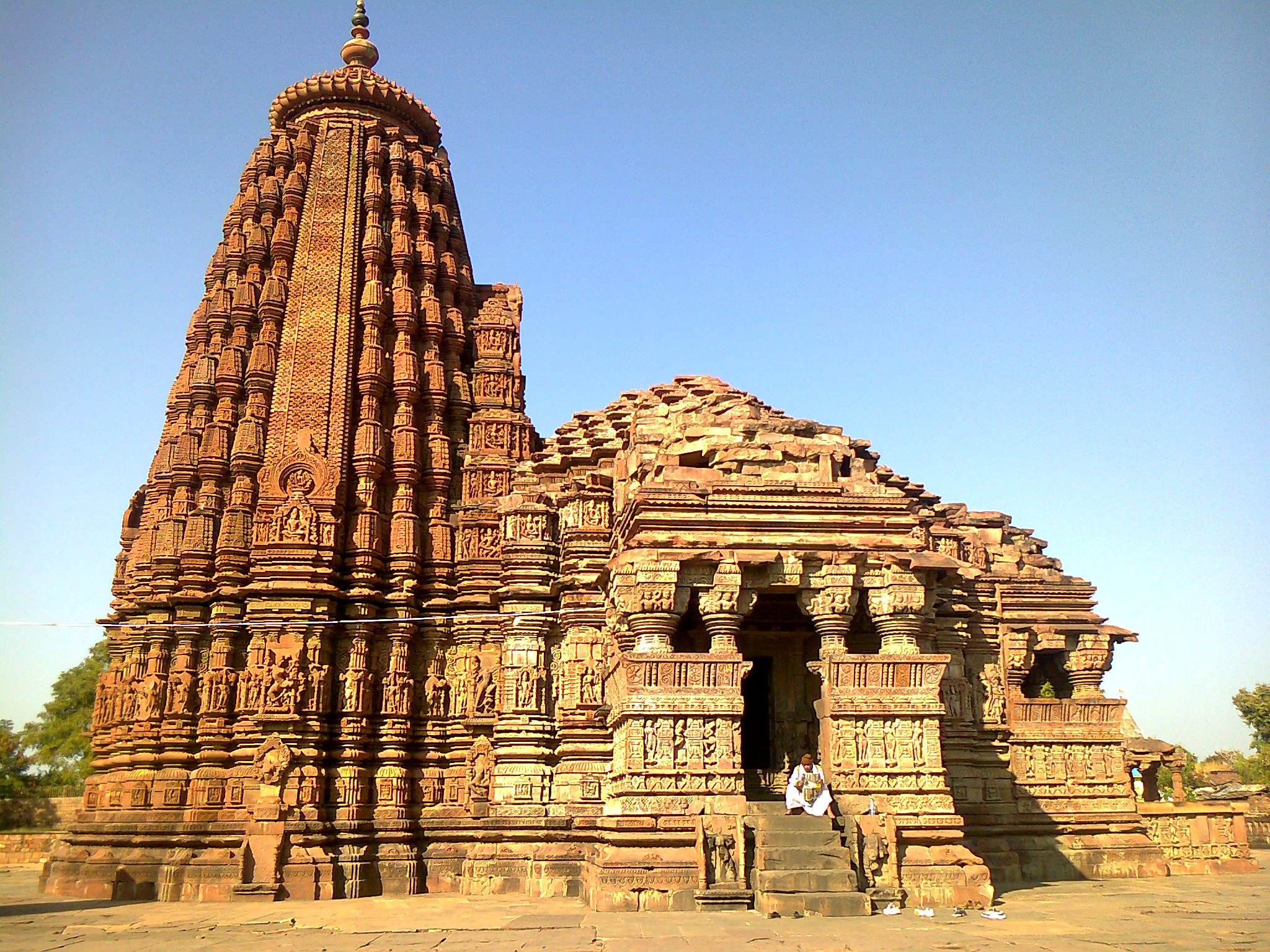 B0k3p india. Башня шикхара. Храм нагара это Индия. Индуистский храм Северной Индии. Нагара шикхара.