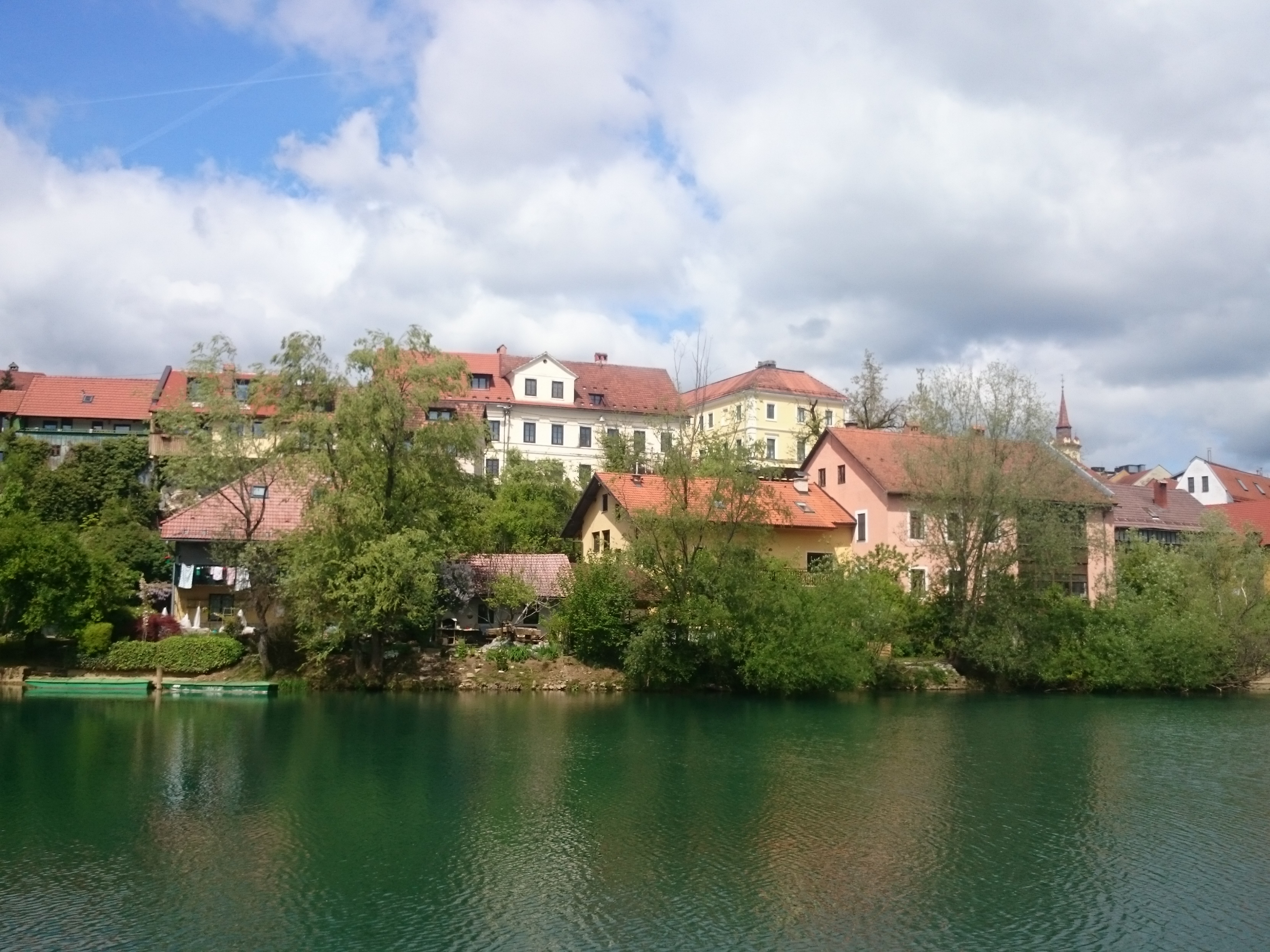 Ново место словения. Ново-место. Ново место на Мораве. University of novo mesto.