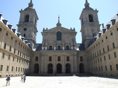 Patio de los Reyes San Lorenzo de El Escorial.jpg