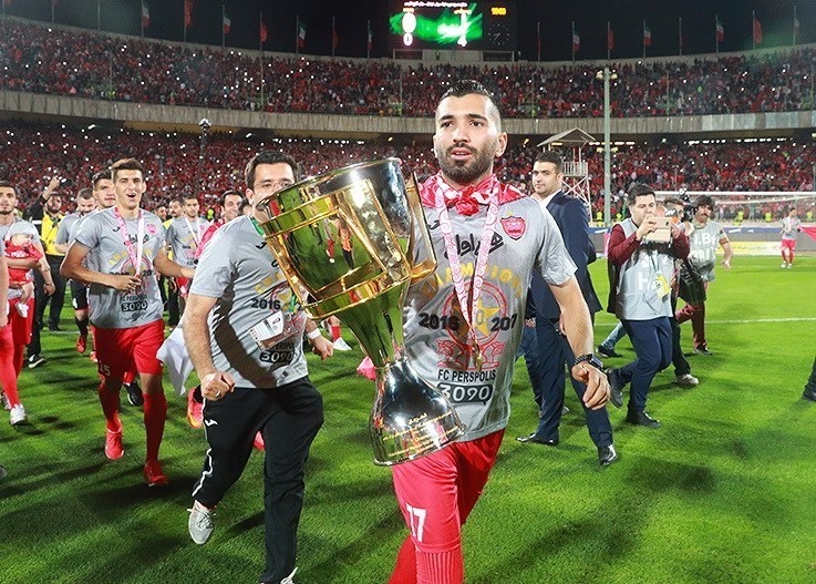 File:Persepolis F.C. championship ceremony 2016-17 13.jpg