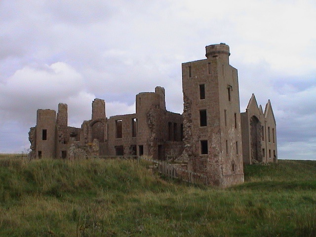 File:Slains Castle - geograph.org.uk - 882283.jpg