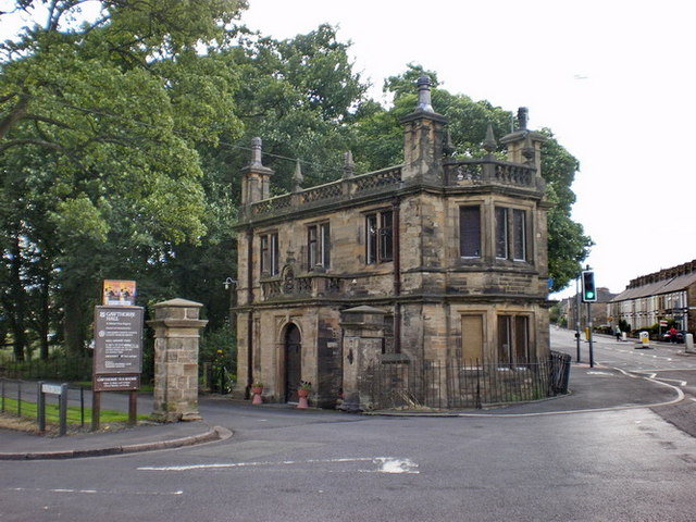 File:Stockbridge Lodge - geograph.org.uk - 1416098.jpg