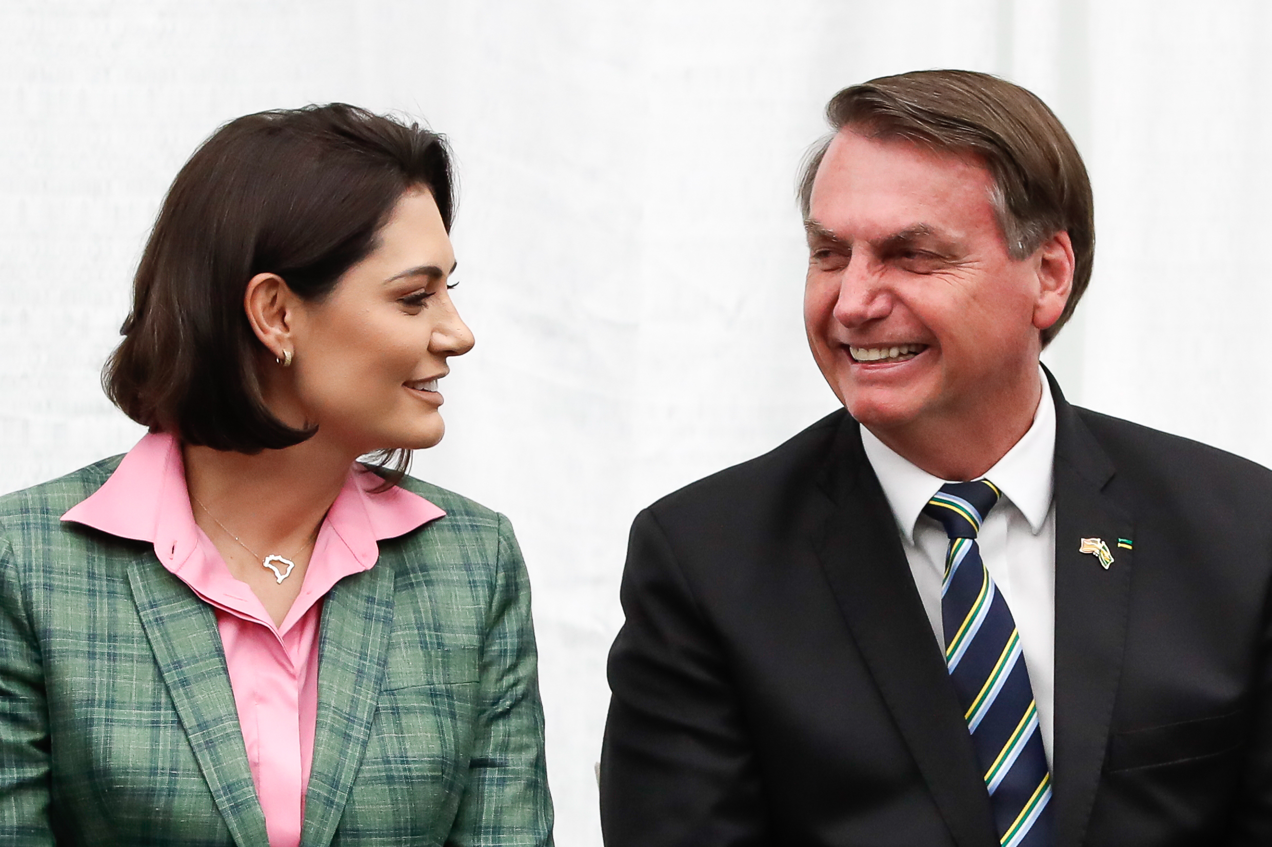 DF - Brasilia - 19/12/2019 - Christmas Cantata - Jair Bolsonaro, President  of the Republic, accompanied by Michelle Bolsonaro, First Lady, and Laura  Bolsonaro, Daughter of the President, this Thursday, December 19