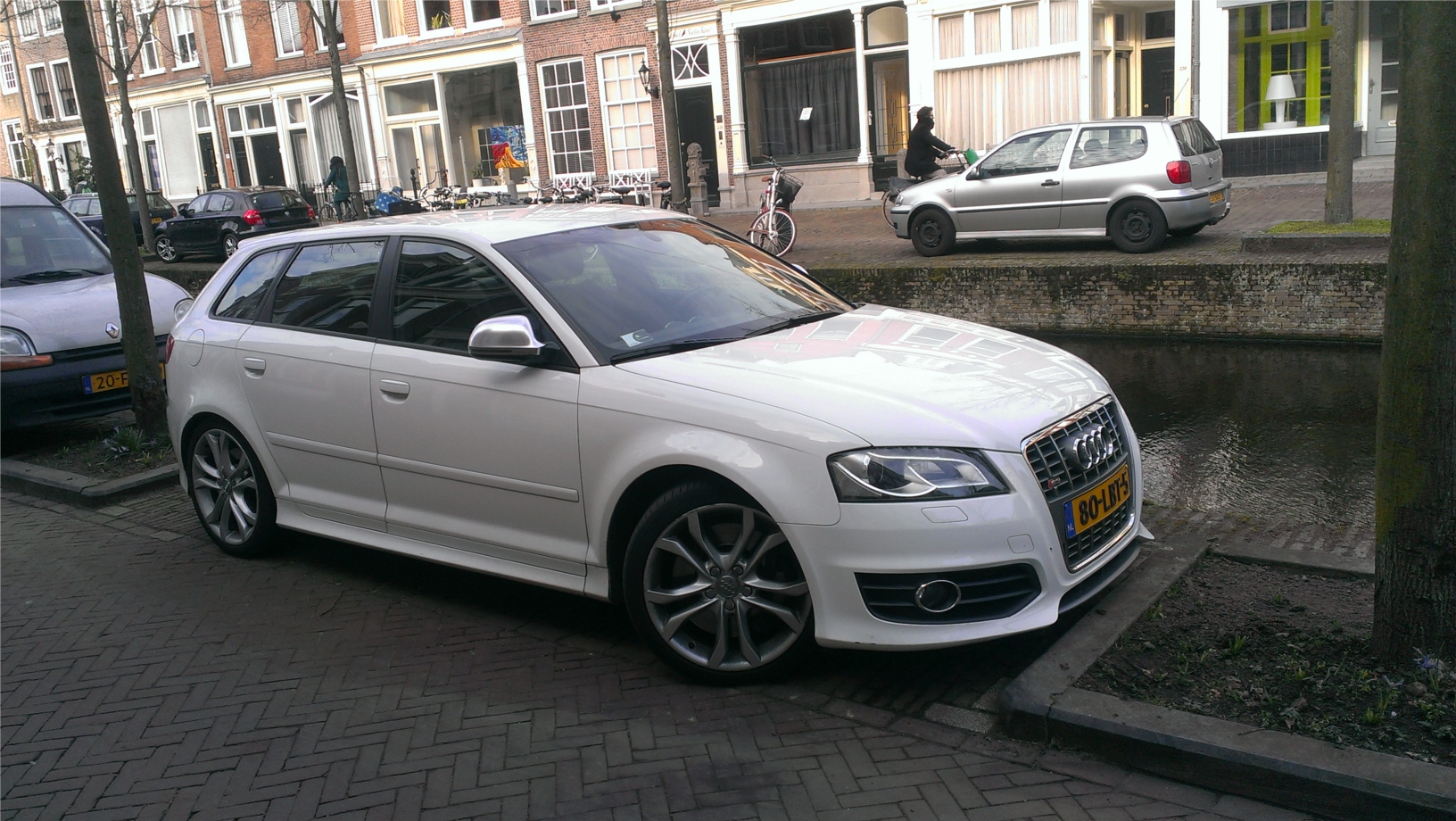 handelaar planter Maak plaats File:2010 Audi S3 Sportback.jpg - Wikimedia Commons