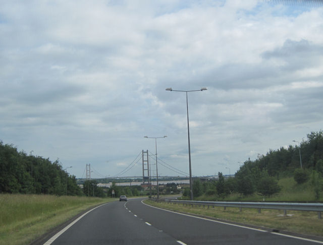 File:A15 approaching Humber Bridge at Barton - geograph.org.uk - 2458720.jpg