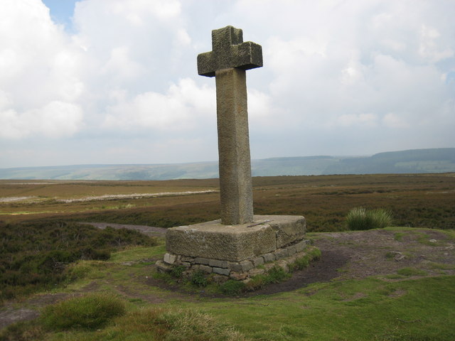 File:Ana Cross on Spaunton Moor - geograph.org.uk - 1608494.jpg