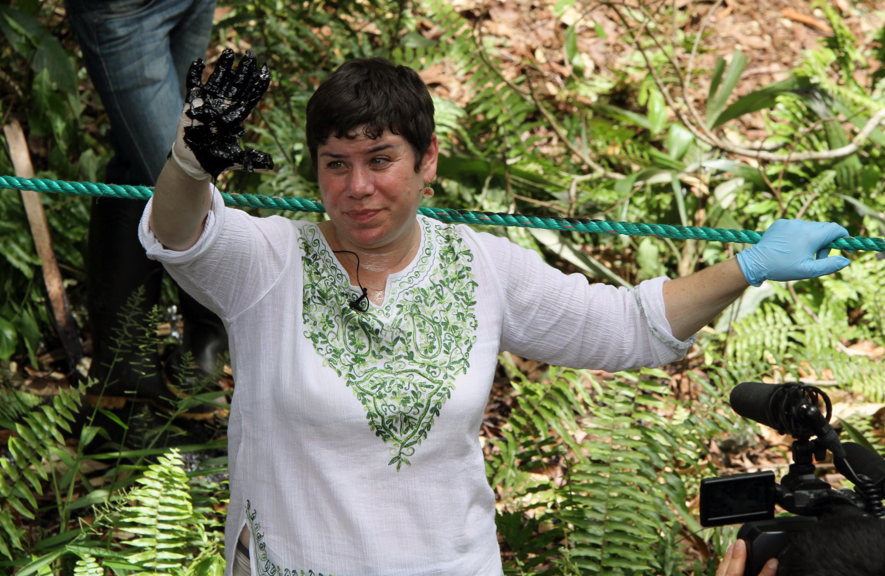 Antonia Juhasz in Ecuador in November 2013. [[Lago Agrio oil field]].