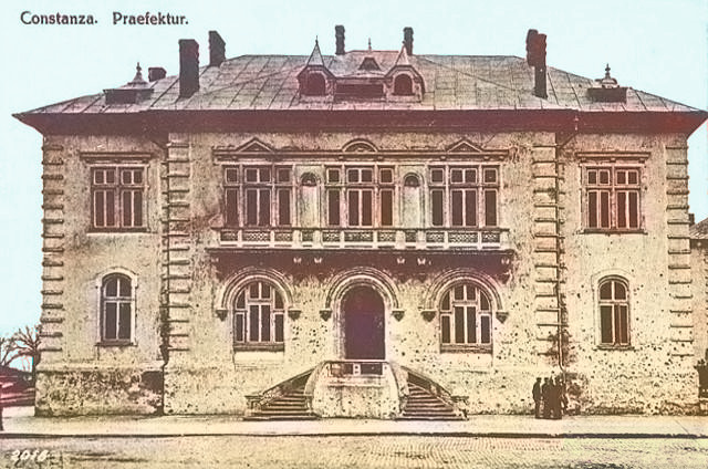 File:Cercul Militar Constanta, fosta Prefectura (colorat).jpg