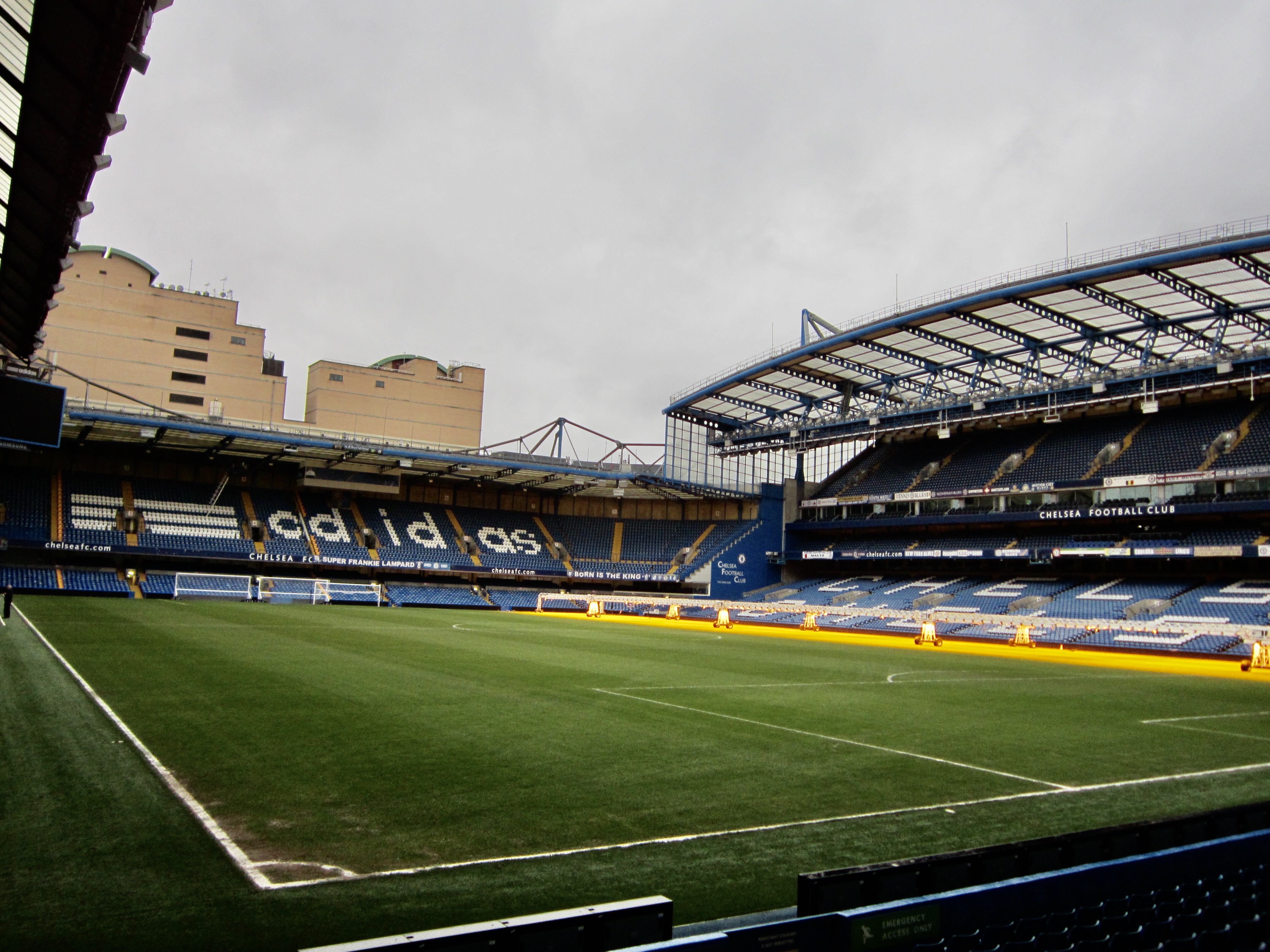 File:Chelsea Football Club, Stamford Bridge 08.jpg - Wikimedia Commons