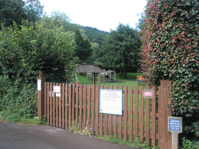 File:Chrildren's playpark in Park Street - geograph.org.uk - 924817.jpg