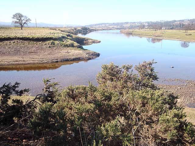 Confluence of the Devil's Water with the Tyne - geograph.org.uk - 1736789