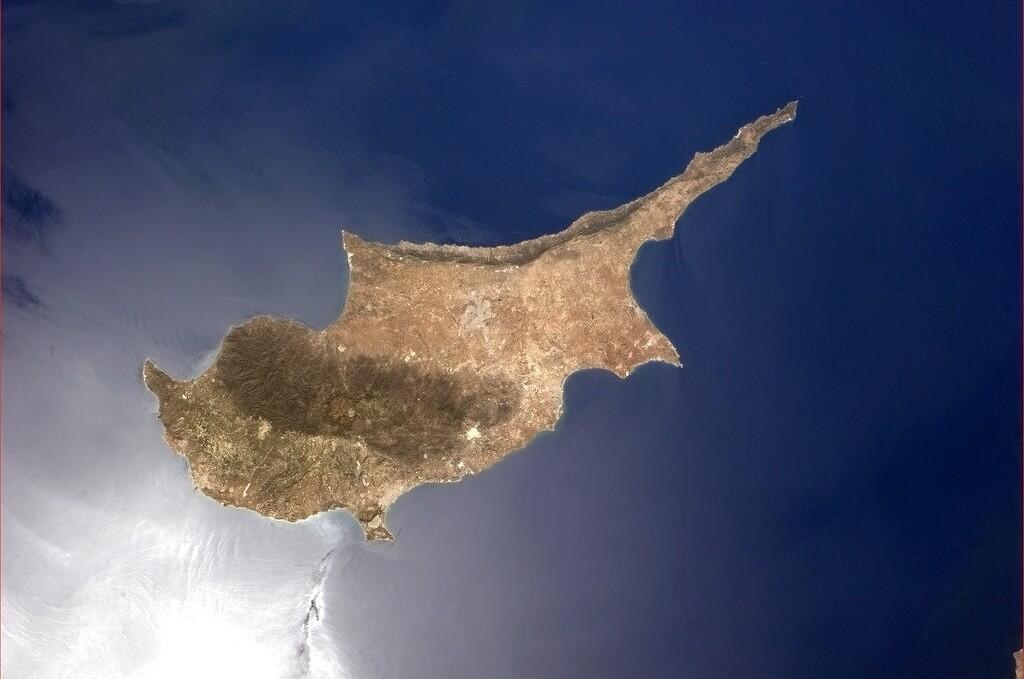 Кипр сверху