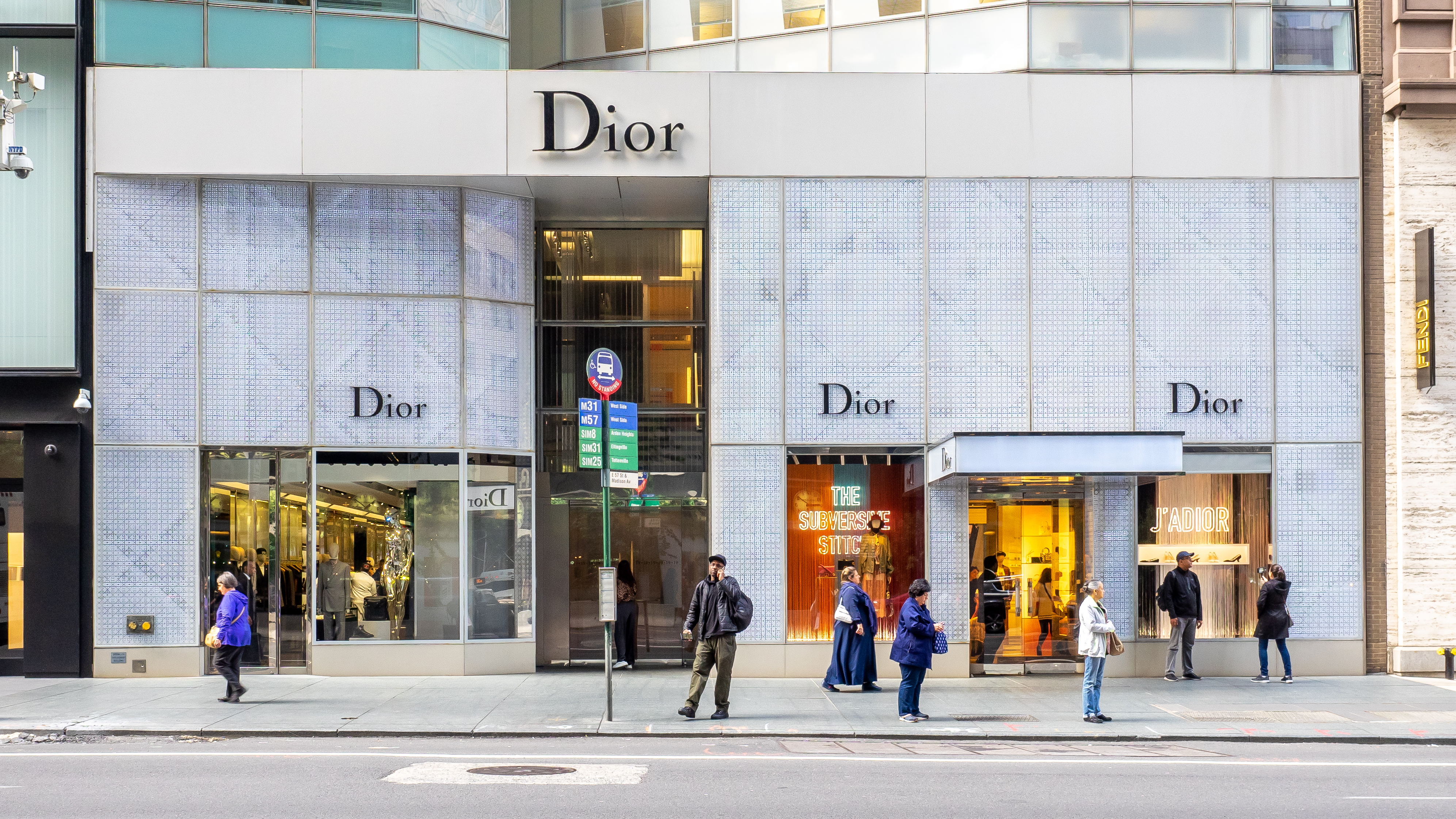 File:Dior NYC Flagship (48064046348 