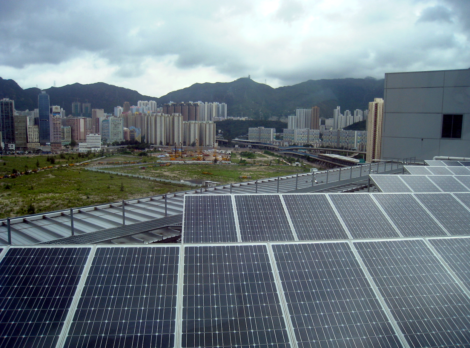 running lights off solar panel