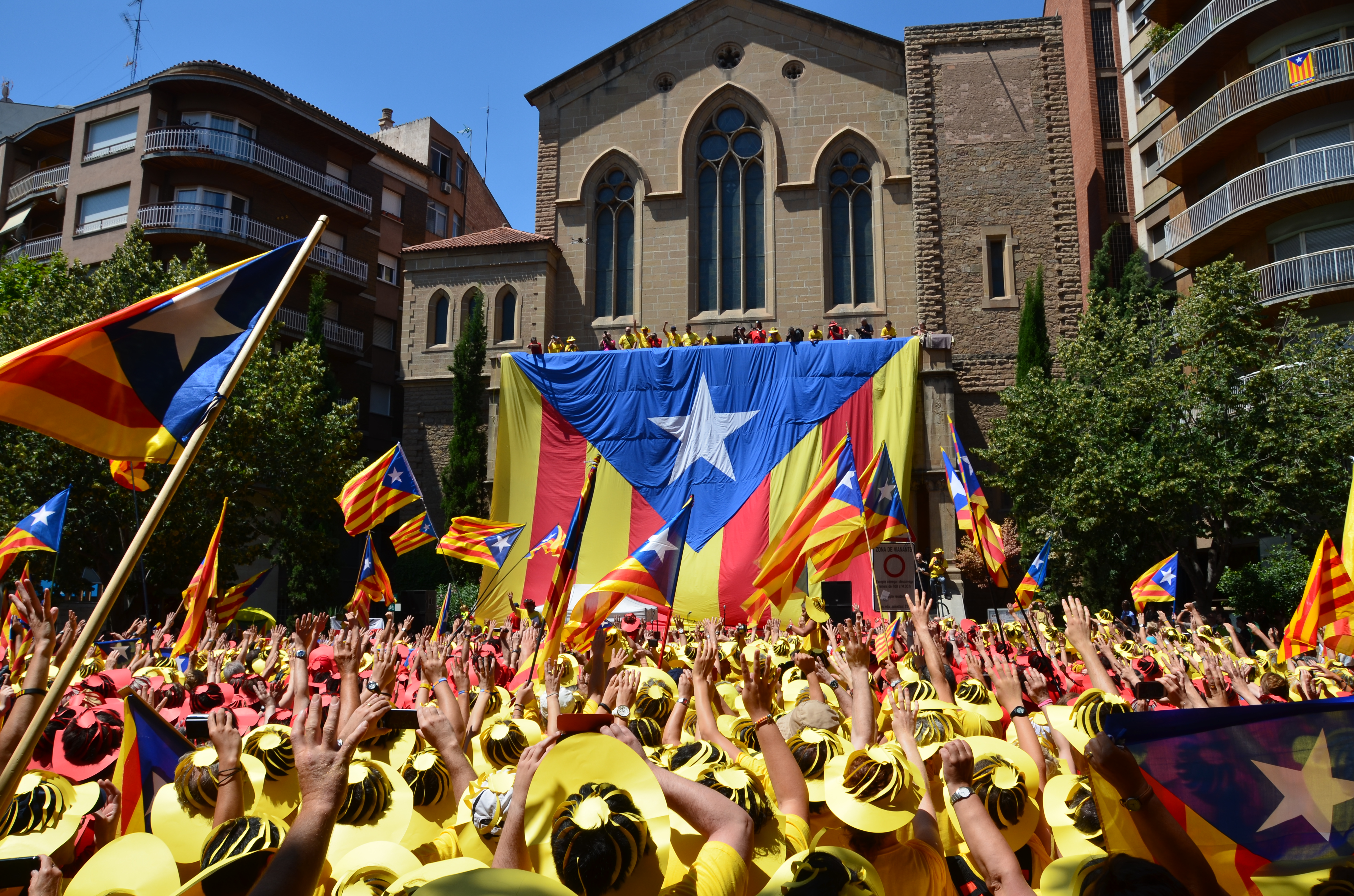 Languages - Assemblea Nacional Catalana