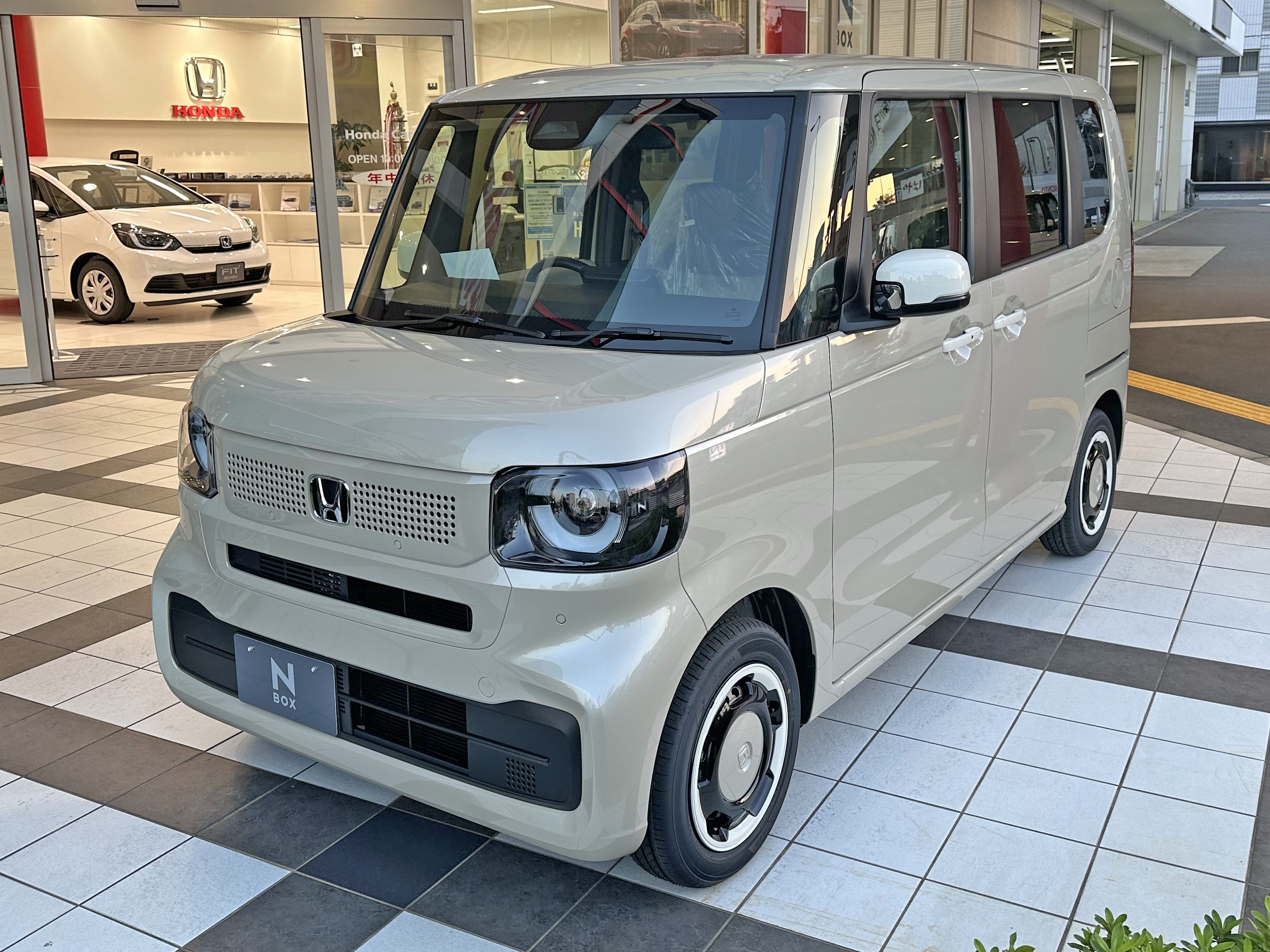 ファイル:Honda N-BOX (6BA-JF5) front.jpg - Wikipedia