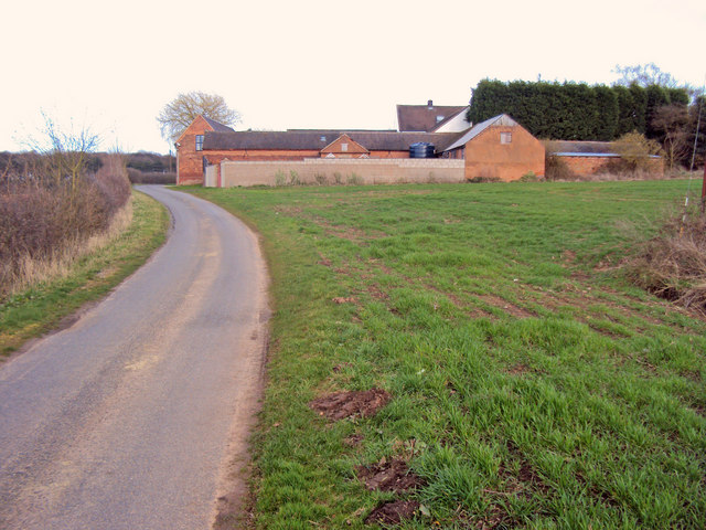 File:Honeyhill Farm - geograph.org.uk - 1777764.jpg