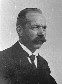 File:Hugo Baum.jpg