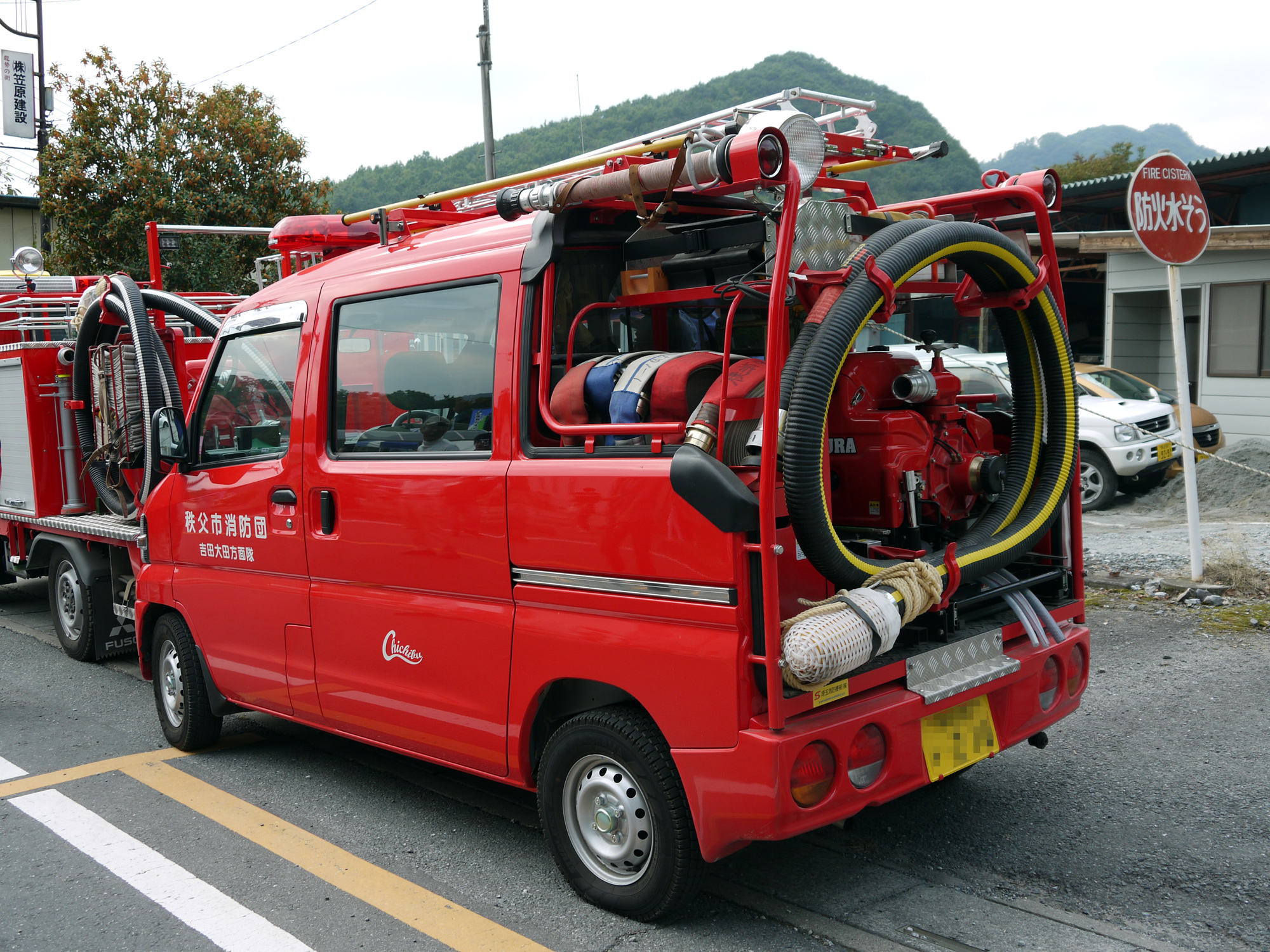 Japanese_Kei_car_Fire_apparatus.jpg