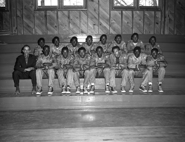 File:Lincoln High School basketball team in Tallahassee, Florida (9915342545).jpg