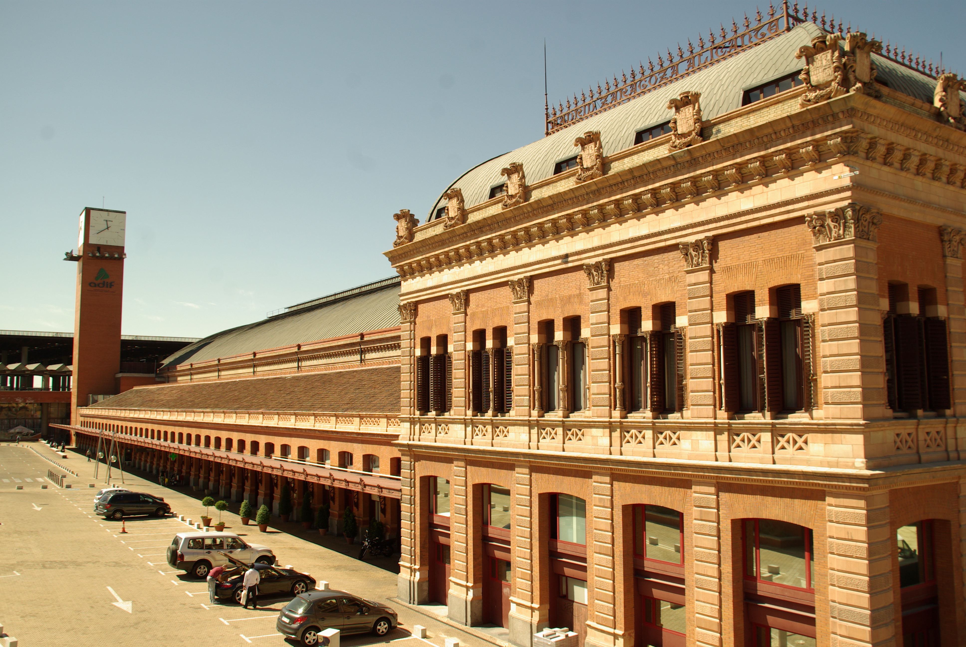 Cuanto cuesta un taxi de atocha a barajas