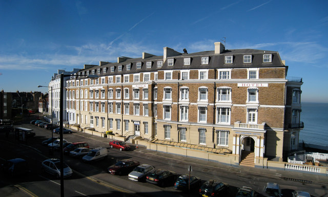 File:Nayland Rock Hotel, Royal Crescent, Margate, Kent - geograph.org.uk - 683587.jpg