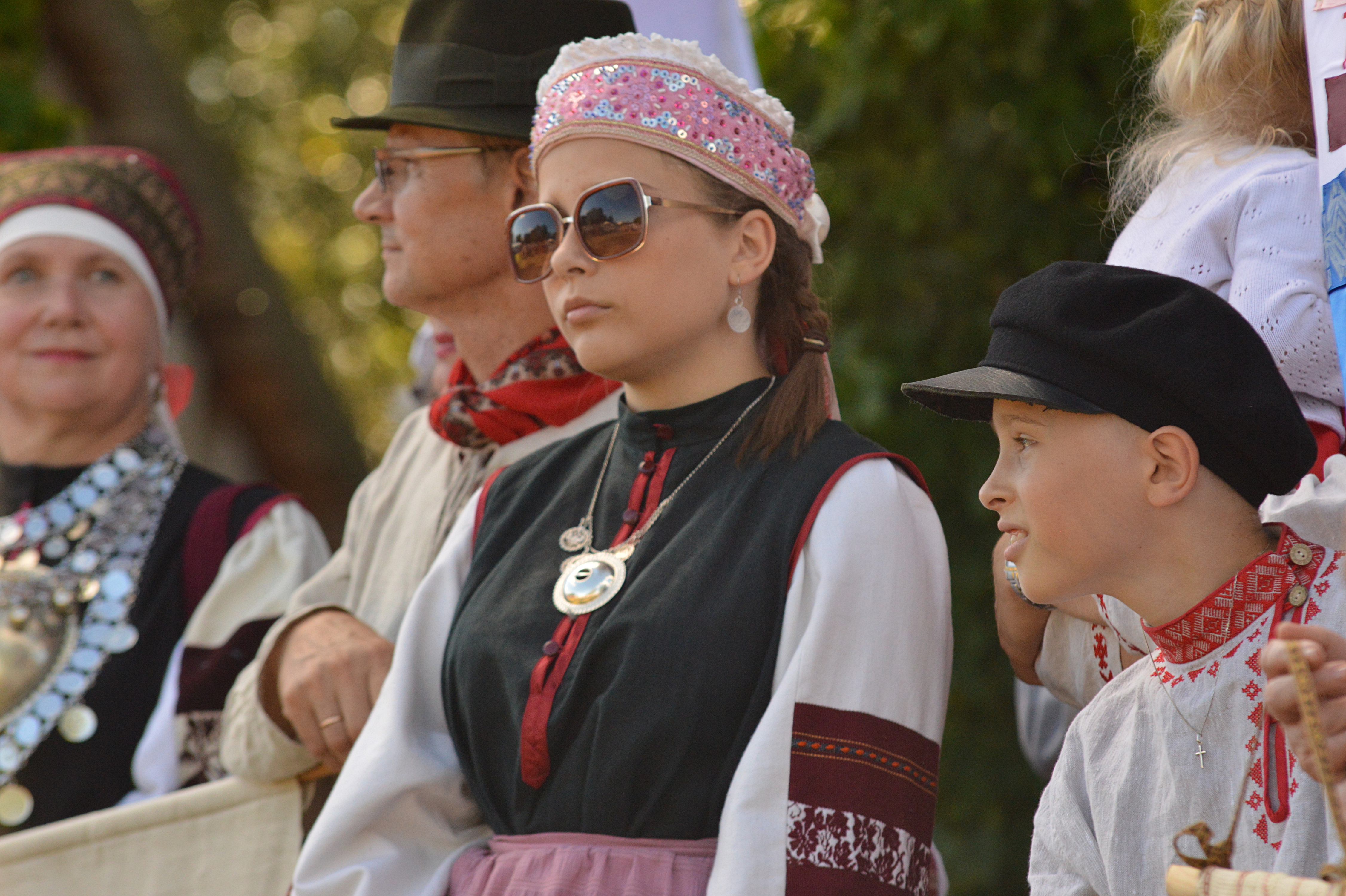 Какие народы жили в прибалтийских землях. Народ сету (сето) национальный костюм. Эстонцы сету. Этнические эстонцы. Нация эстонцы.