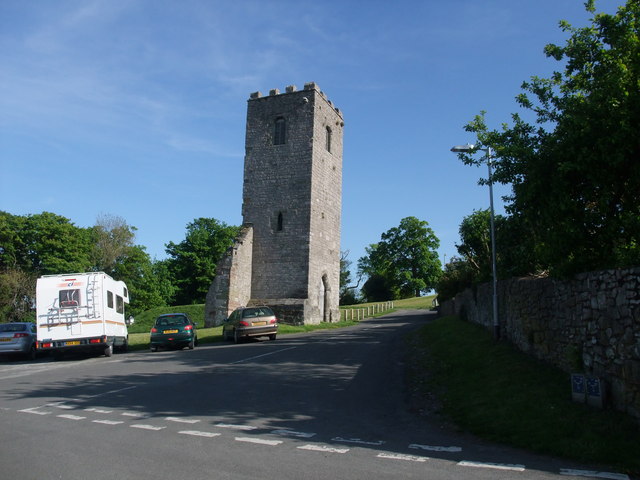 File:St Hilary's Tower, Denbigh - geograph.org.uk - 1323675.jpg