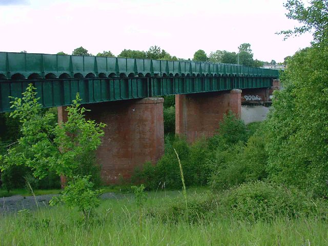 File:Stockport Road Bridge - geograph.org.uk - 18697.jpg