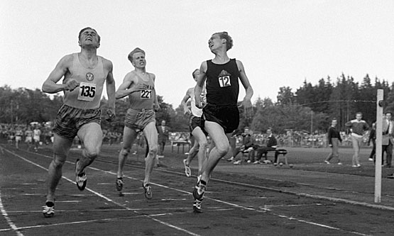 Track and field - Wikipedia