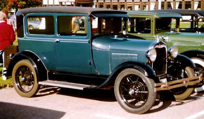 File:1928 Ford Model A 55A Tudor Sedan 3.jpg