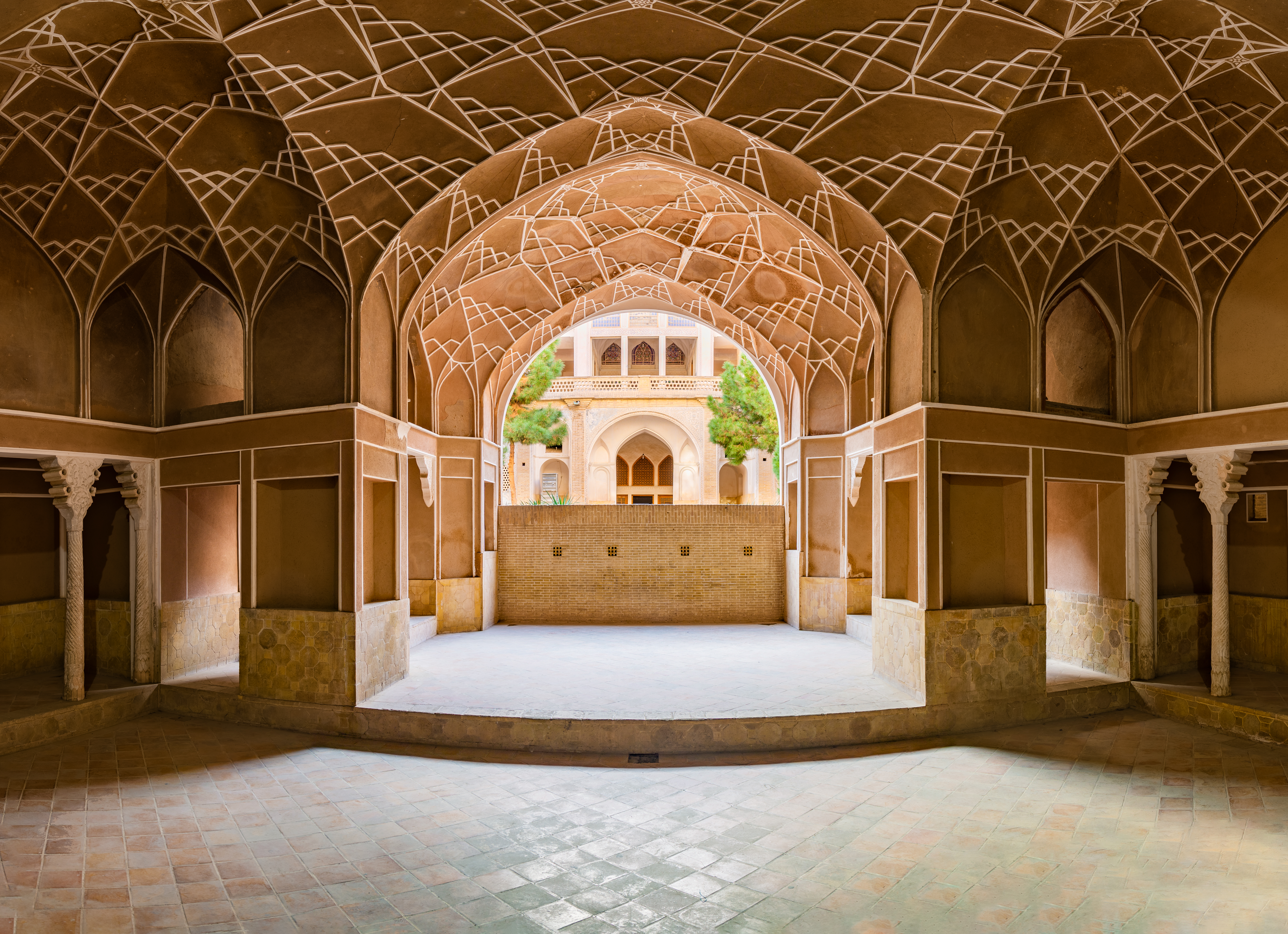 خانه عباسیان زیباترین بنای ایرانی - اسلامی