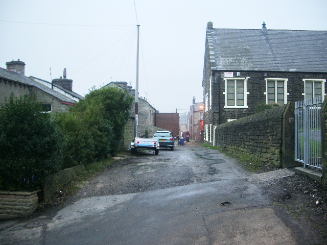 File:Back street near Acre Mill Baptist Church, Stacksteads, Bacup. - geograph.org.uk - 633327.jpg