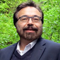 <span class="mw-page-title-main">Georgios B. Giannakis</span> American computer scientist (born 1958)