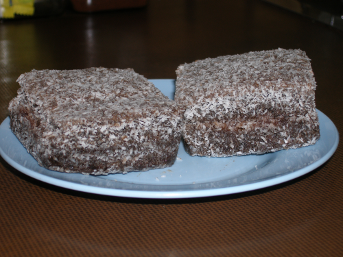 File:Lamington.png