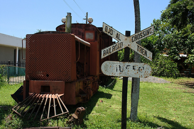 File:Locomotora diesel-hidráulica.jpg