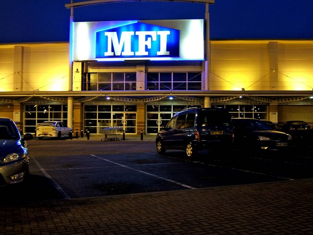 File:MFI Kidderminster - will the last person to leave, please turn off the lights^ - geograph.org.uk - 1062325.jpg